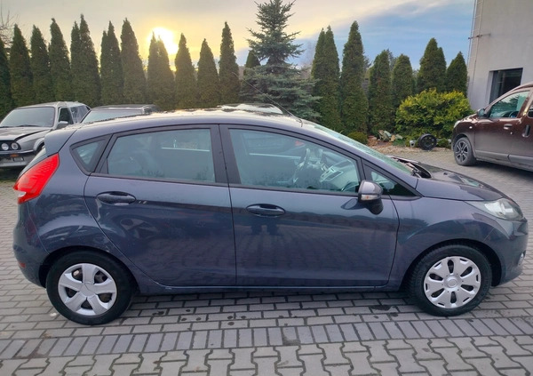 Ford Fiesta cena 16900 przebieg: 150000, rok produkcji 2011 z Opalenica małe 46